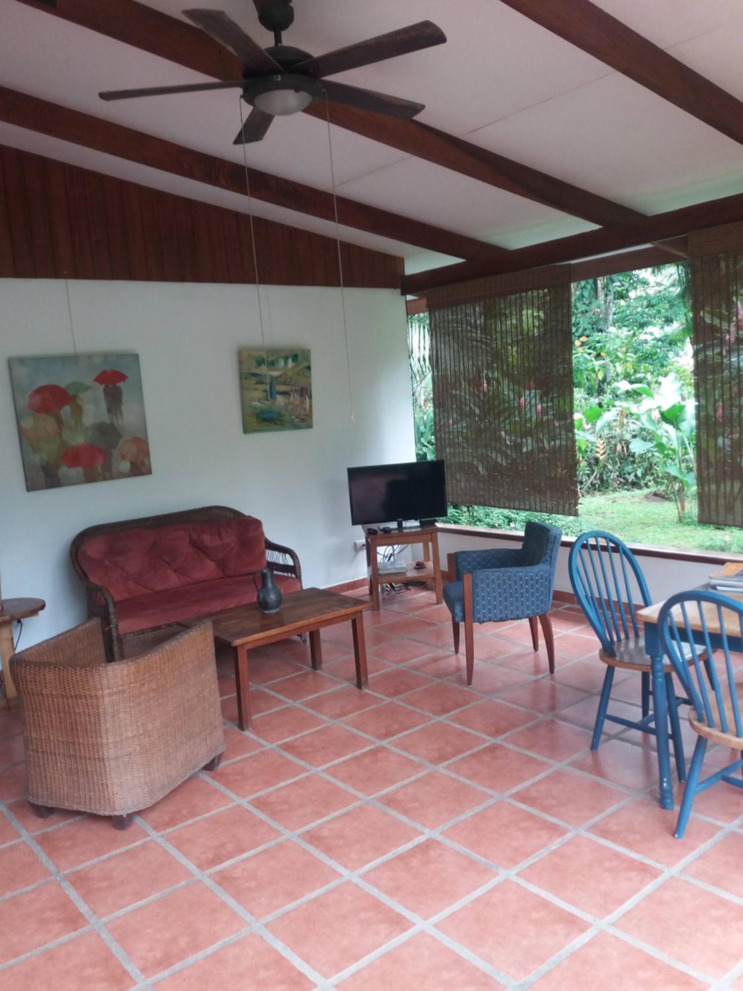 Los Delfines Lodge Puerto Viejo de Talamanca Екстер'єр фото